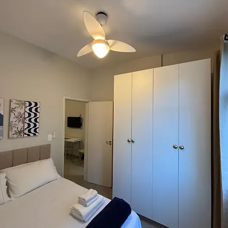 Sua casa na praia de Copacabana-2